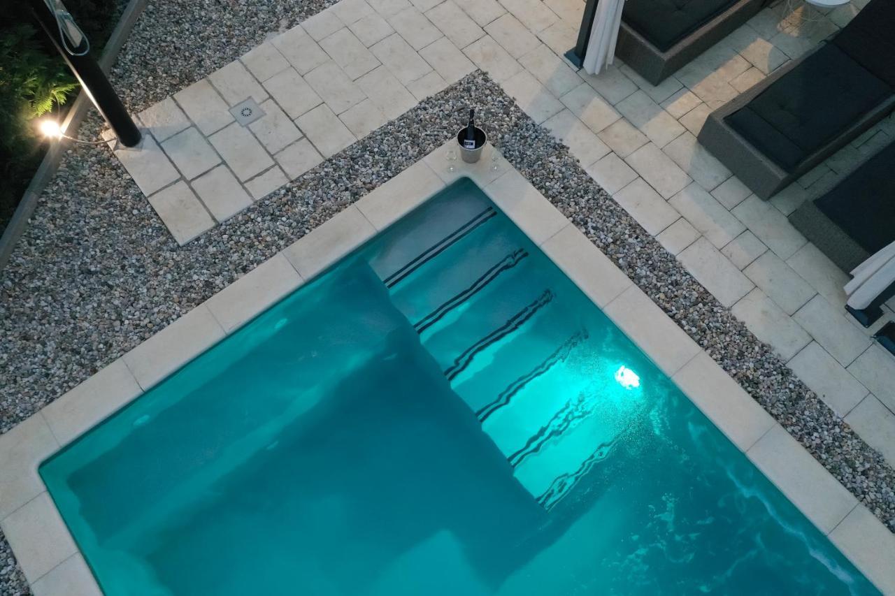 Holiday Home Tos Risika Eksteriør bilde